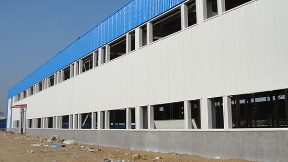 Q235 Q355 ساختمان فلزی مهندسی شده برای صنایع و تجارت